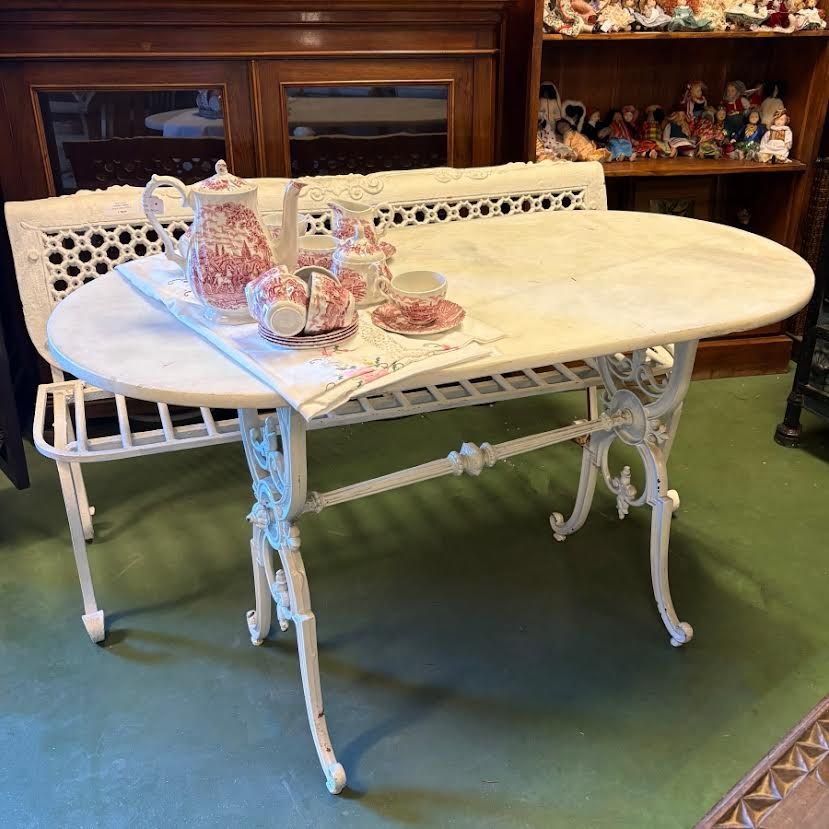 Mesa de Hierro y Mármol