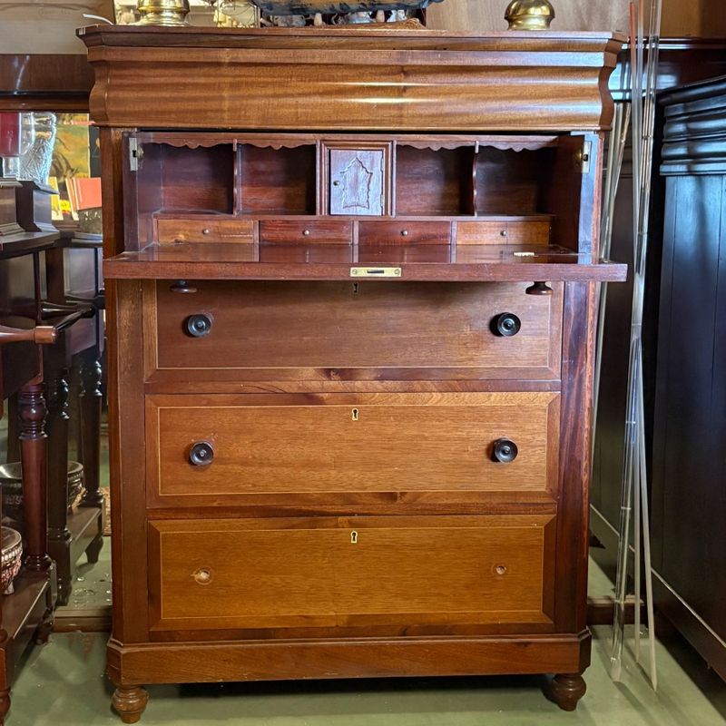 Cómoda Buró de Caoba Clara