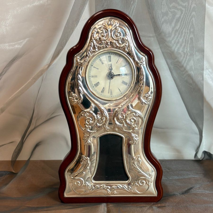 Reloj de Mesa de Estilo Barroco