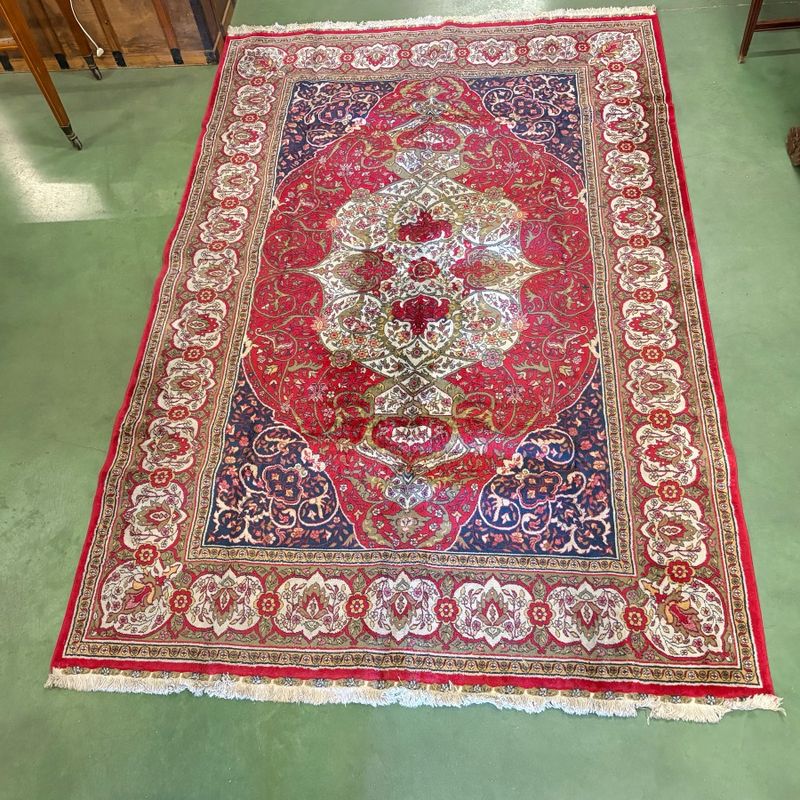 Alfombra Floreada de Lana y Seda