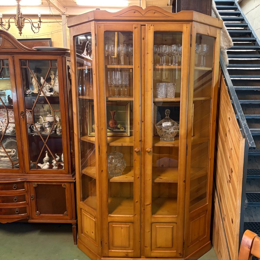 Vitrina Provenzal con Dos Puertas