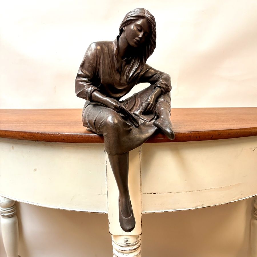 Figura “Noticias de Amor” Marca Elisa Figura “Noticias de Amor” Marca Elisa