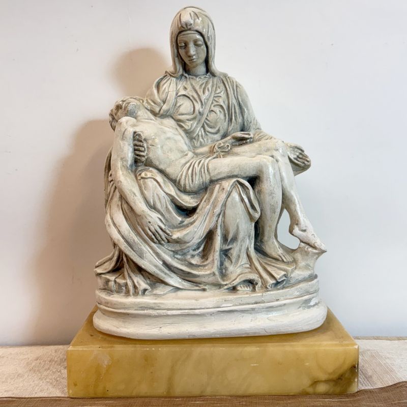 Figura de La Piedad