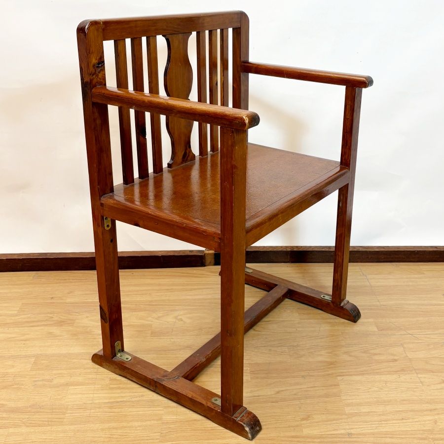 Sillón Antiguo de Madera