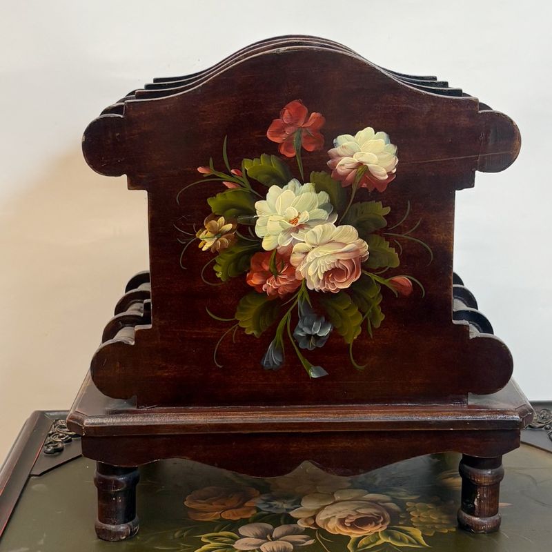 Revistero de Madera Vintage