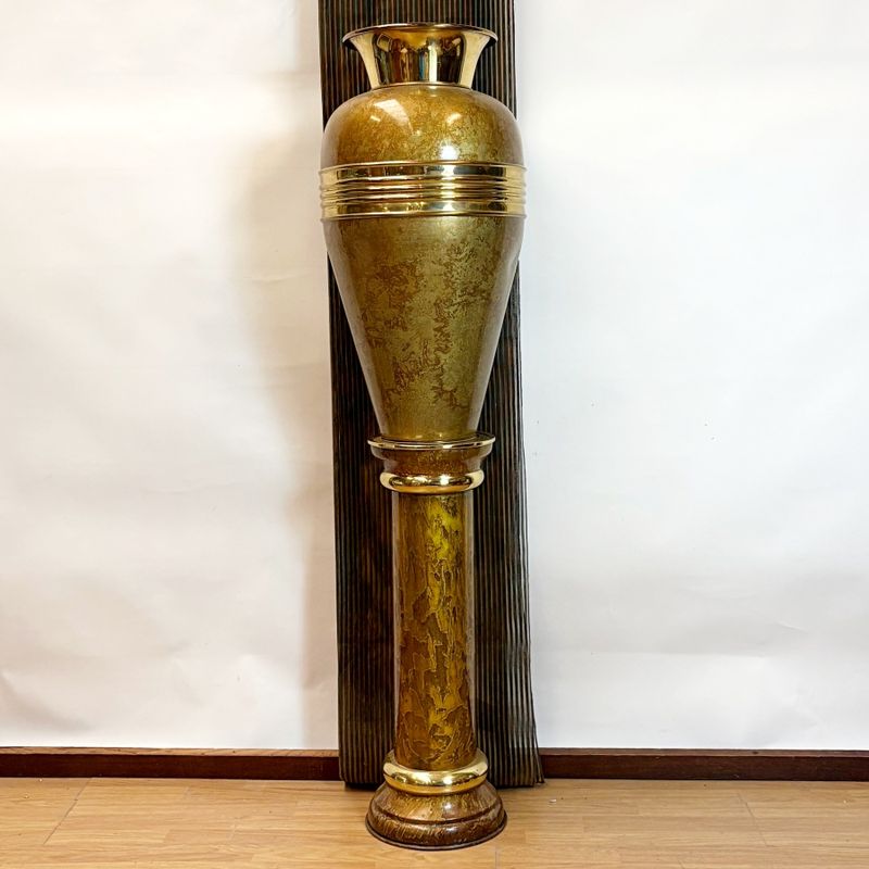 Tinaja con columna de la Casa Ciate
