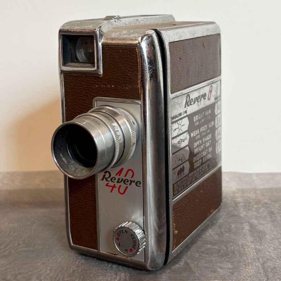 Cámara Revere 8 Modelo 40