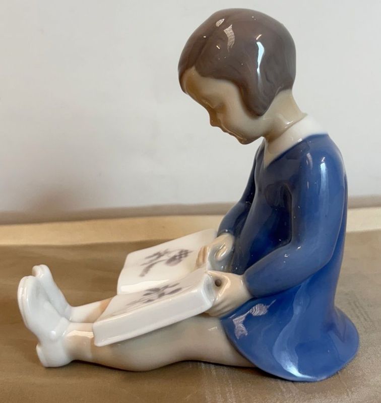 Figura de Bing y Grondahl  Número 2247