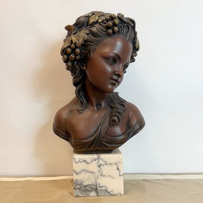 Reproducción del Busto de una Bacante Reproducción del Busto de una Bacante