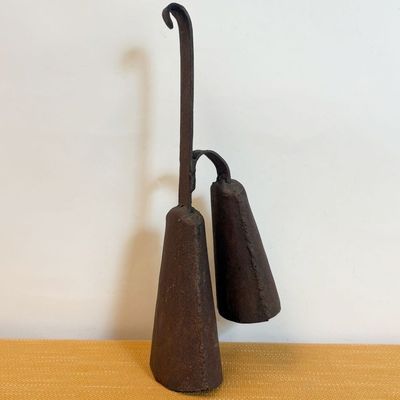 Agogó Antiguo de Hierro Forjado Agogó Antiguo de Hierro Forjado