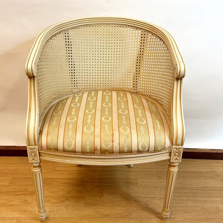 Sillón Clásico con Rejilla