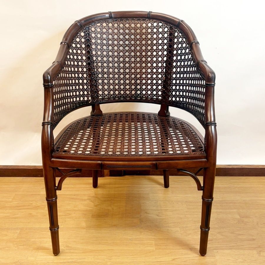 Sillón de Madera y Rejilla Sillón de Madera y Rejilla