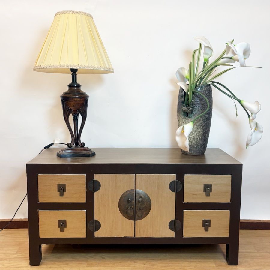 Mueble Aparador de Estilo Oriental Mueble Aparador de Estilo Oriental