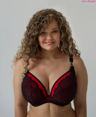 EWA MICHALAK PLM RED BELLA