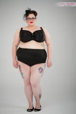EWA MICHALAK FB BECKY