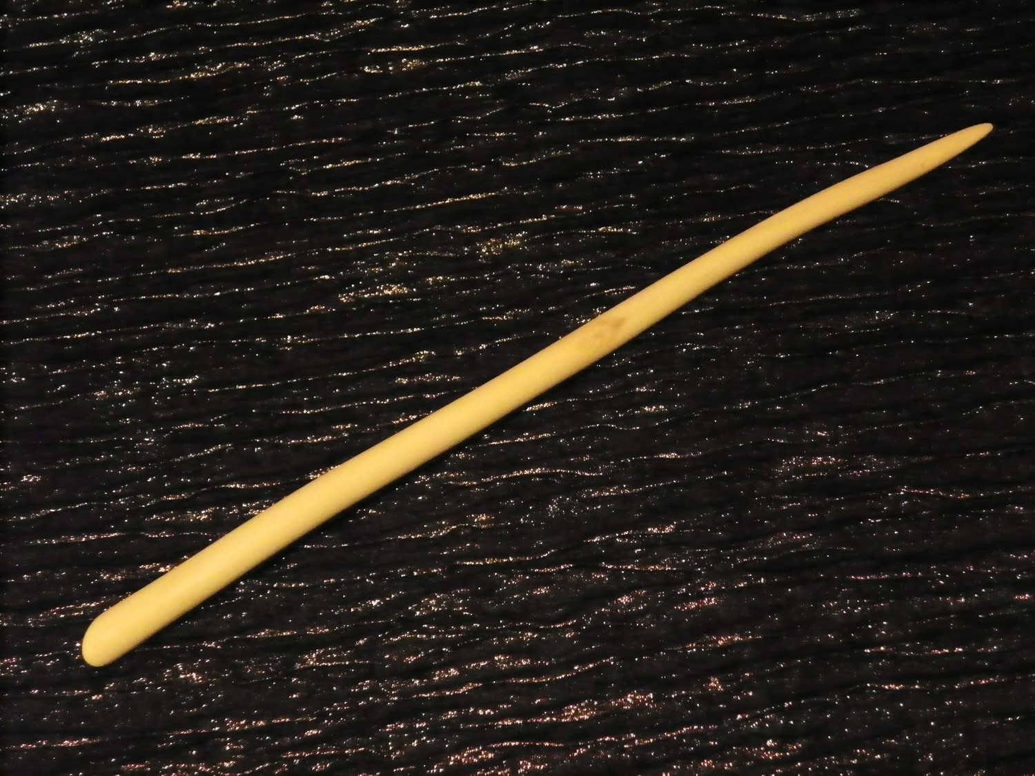 14 3/4&quot; Hand Crafted Apple Wood Wand