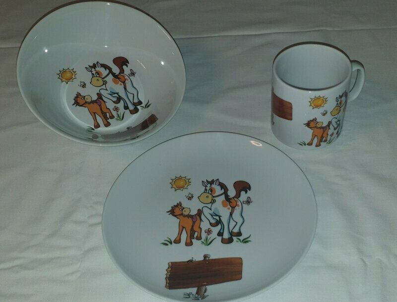 3er Set Kindergeschirr, mit 2 Ponys ,  Teller, Schüssel und Becher mit individuellen Namen aus Porzellan