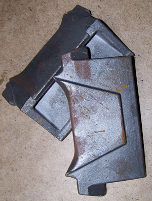 Apsauginis intarpas tarp slidžių, -kairisys, dеšinisys / Защитная вставка между лыжами, -левая, -правая