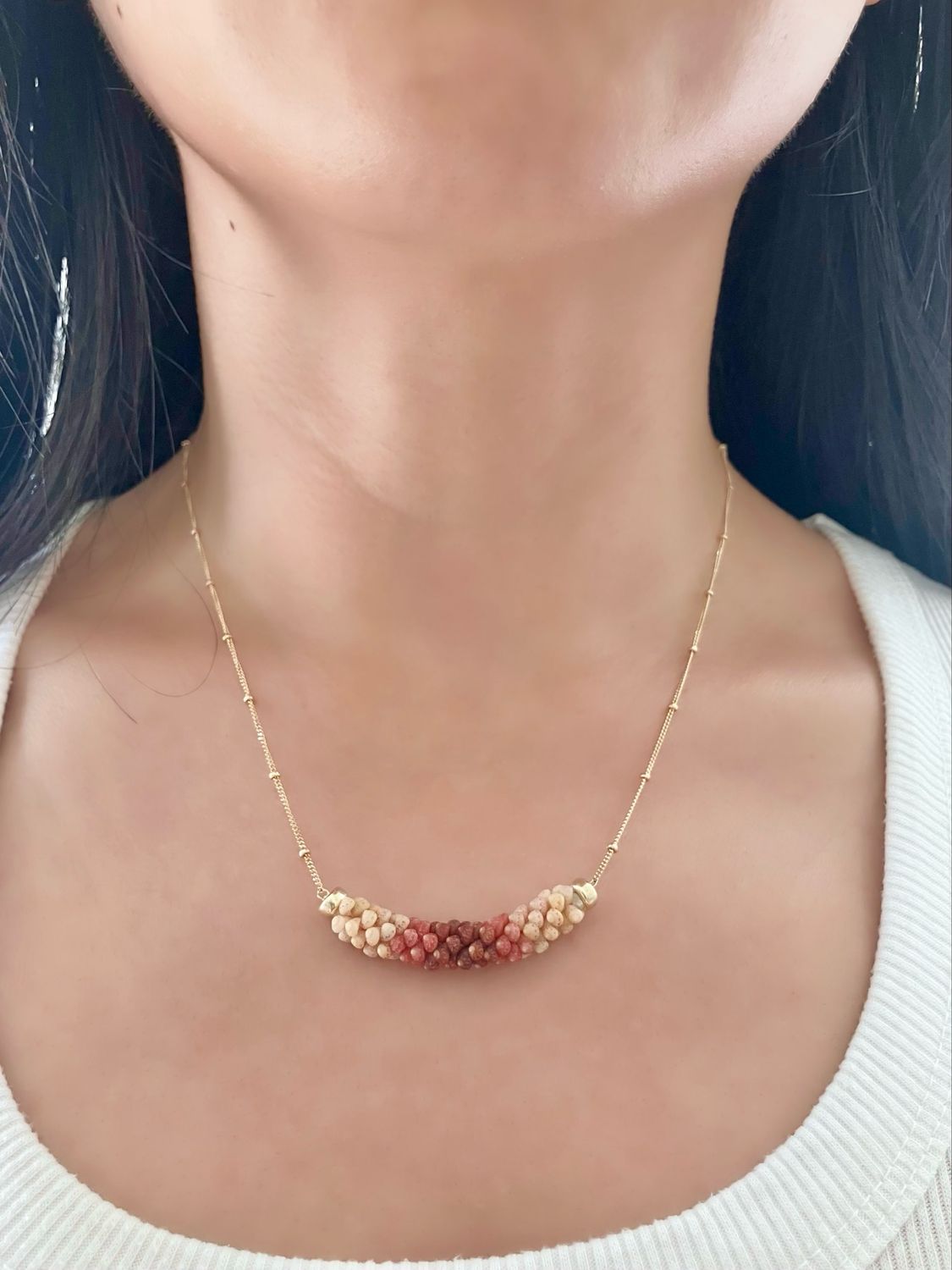 Rare 14K Yellow Gold Kahelelani Shell Necklace Poe Poe Ombré Color