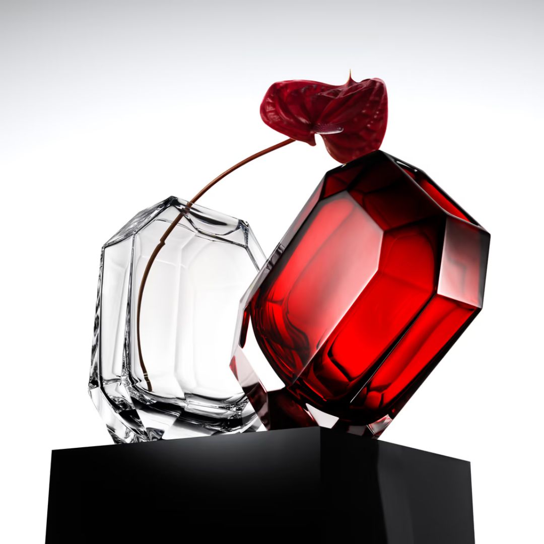 BACCARAT OCTOGONE VASE CLEAR