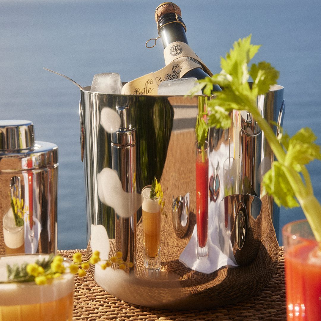 OH -CHAMPAGNE BUCKET