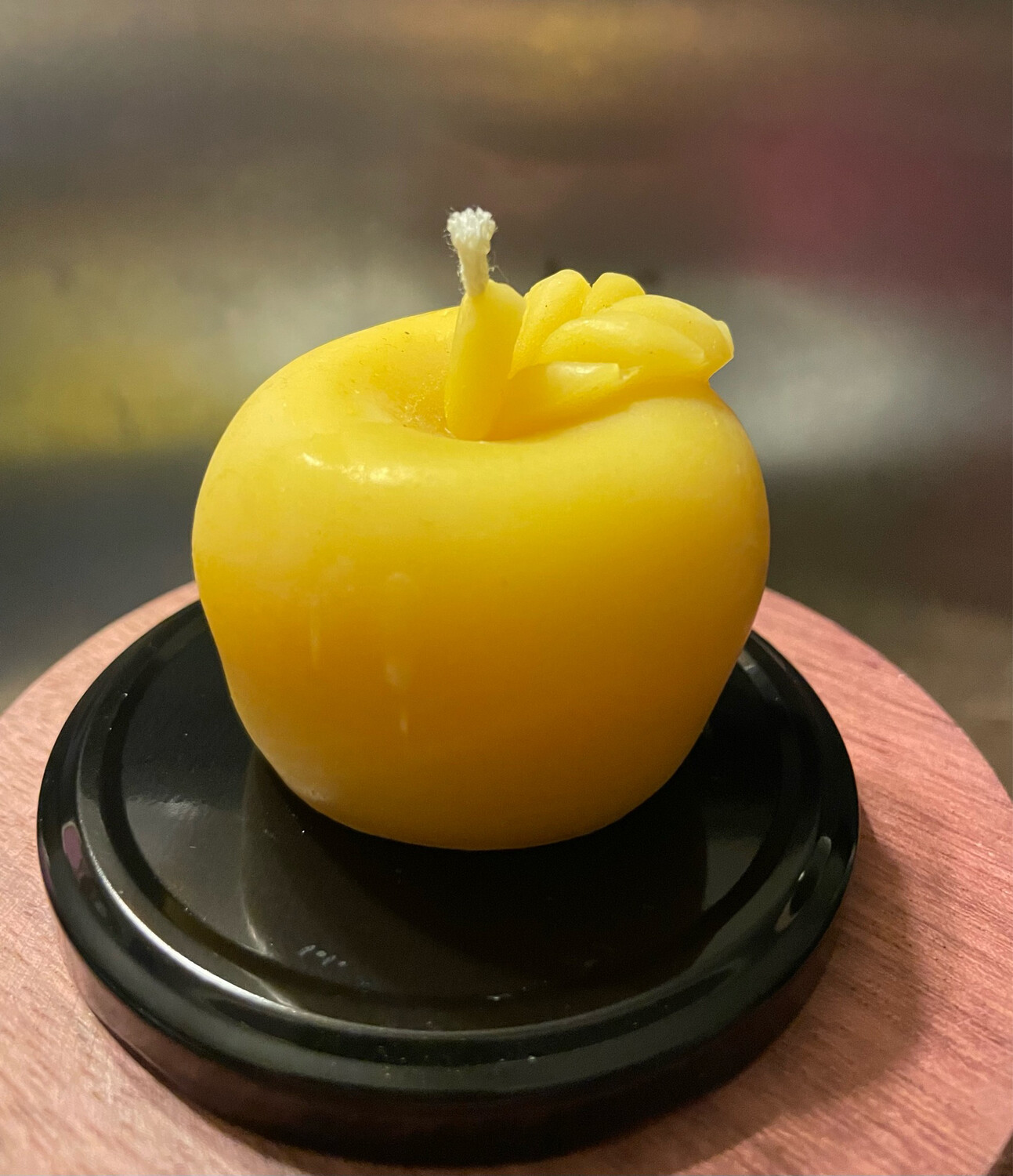 Candle: Apple