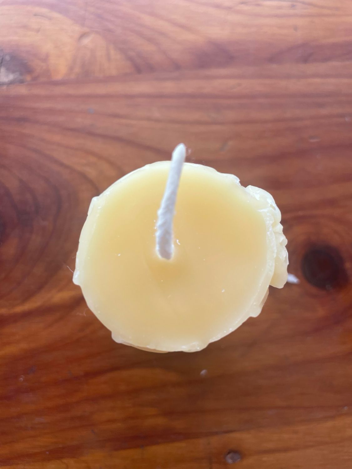 Candle: Pillar Med Hex Emboss With A bee 3.25"h x 1.5"Diam