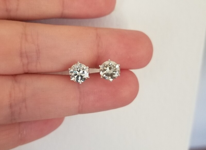 2ct moissanite  stud earrings