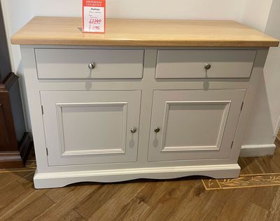 ​​​​​​​CLEARANCE Andrena Barley 4' Sideboard
WAS £1885 ​​​​​​​CLEARANCE £1295 NOW £1195