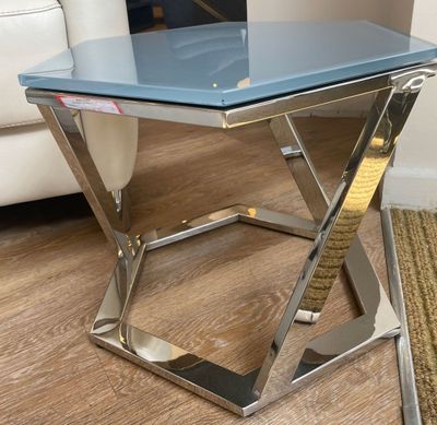 CLEARANCE Akante Twist Table MRP £439
WAS £265 NOW £199