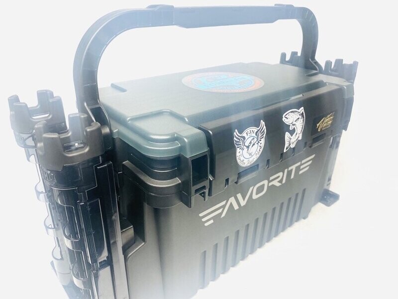 Meiho VS-7070 Forellenmeister.eu Edition mit 4 Rodstands und Spooneinlage im unteren Deckel