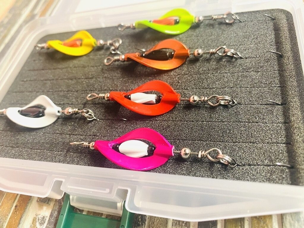 Forellenmeister Spro INCY Double Spin Spoon Set in praktischer Meiho Slit Form