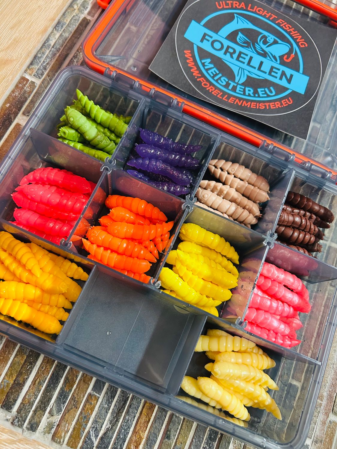 Libra Lures XXL Set in Box mit Gummidichtung  (100 Stück Libra Lures Kukolka 42mm / Käse)