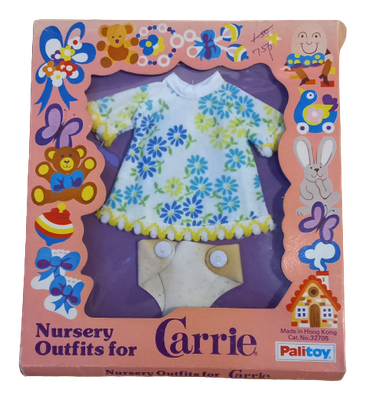 Carrie Dolls Palitoy NURSERY OUTFITS FOR CARRIE New on Card