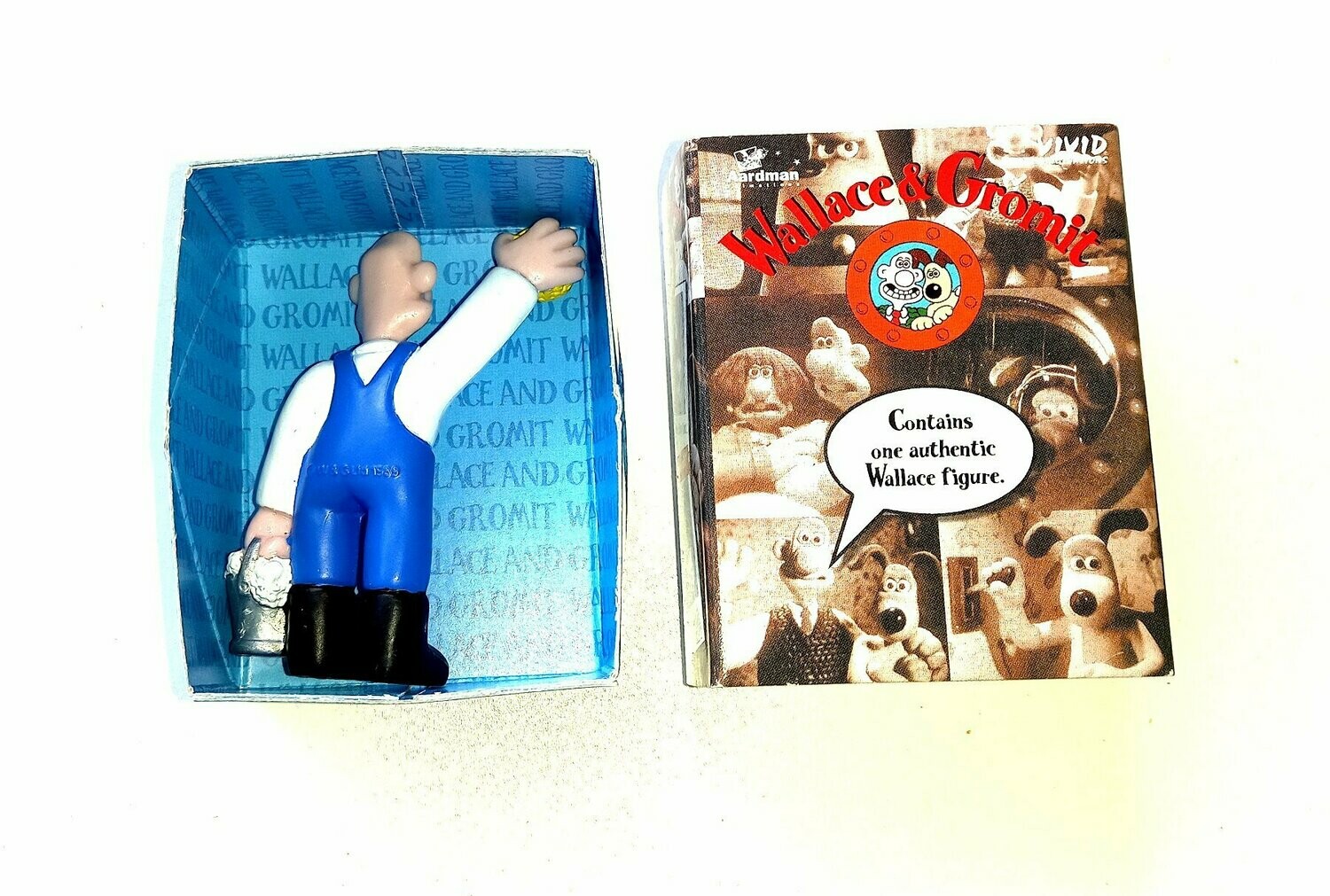 Wallace & Gromit - Mini Figures WALLACE WASHING WINDOWS 1989 Vivid Wallace & Gromit - Mini Figures WALLACE WASHING WINDOWS 1989 Vivid