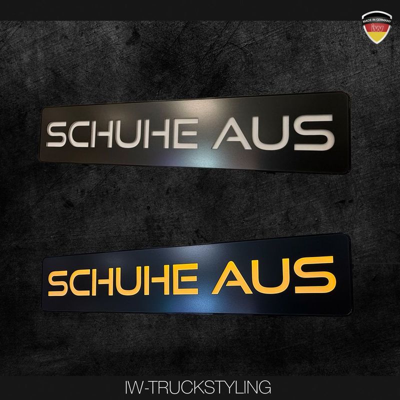 Schuhe aus