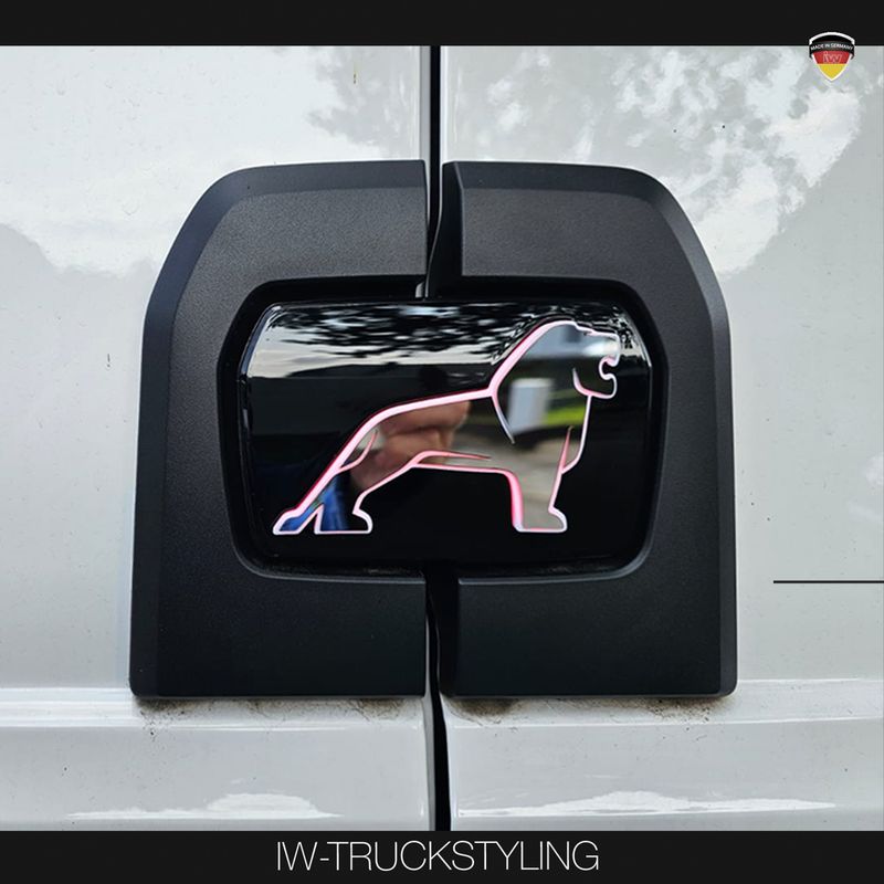 MAN TGE - Beleuchteter Löwe für die Hecktür