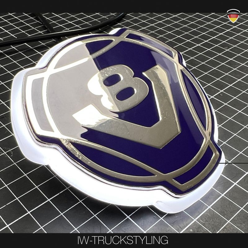 LED Ring mit V8  Logo