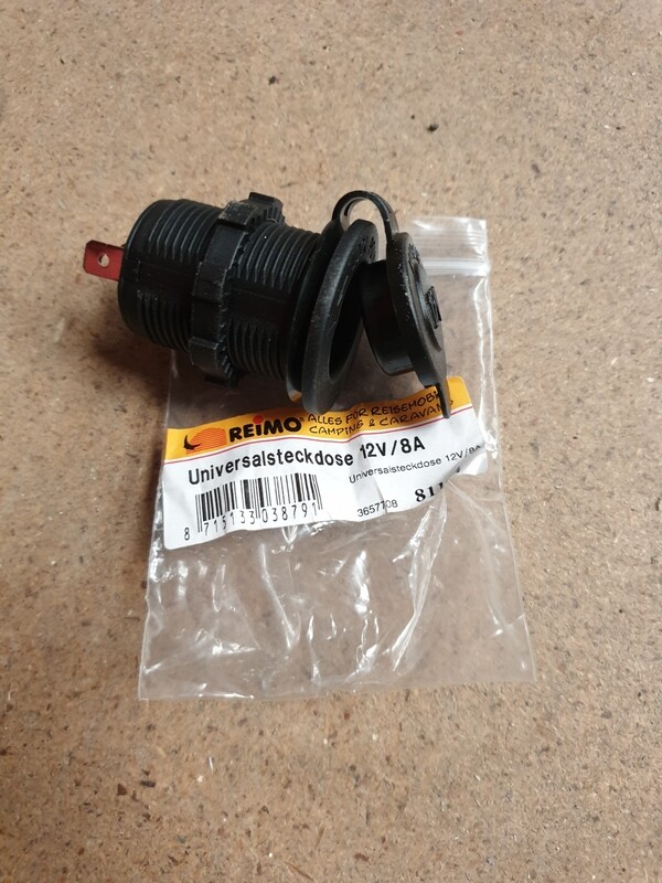 12V CIGARETTE SOCKET