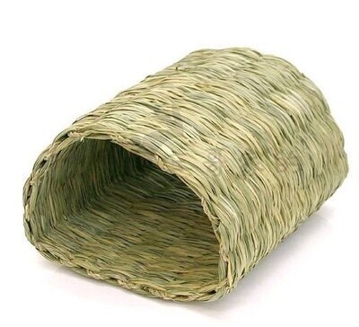 Hay Hide House 25cm L x 15cm H x 19cm W