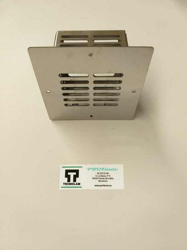 Aireador suelo acero inoxidable. 163x163mm.