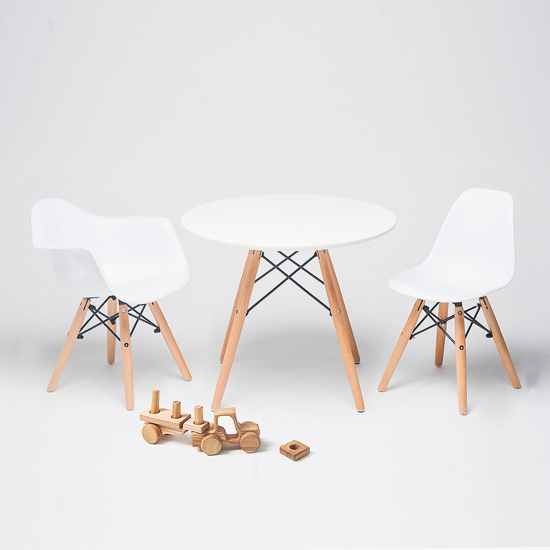 Set of kid&#39;s table, 1 armless chair and 1 armchair