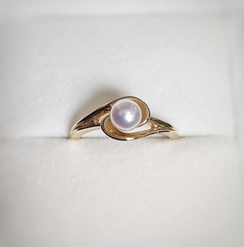 Lumina Pearl Solitaire Ring