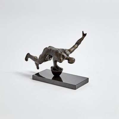 PUSH UP SCULPTURE
