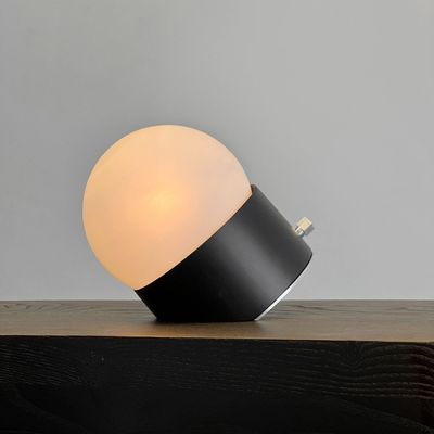 WHO LOVES THE SUN - Table Lamp