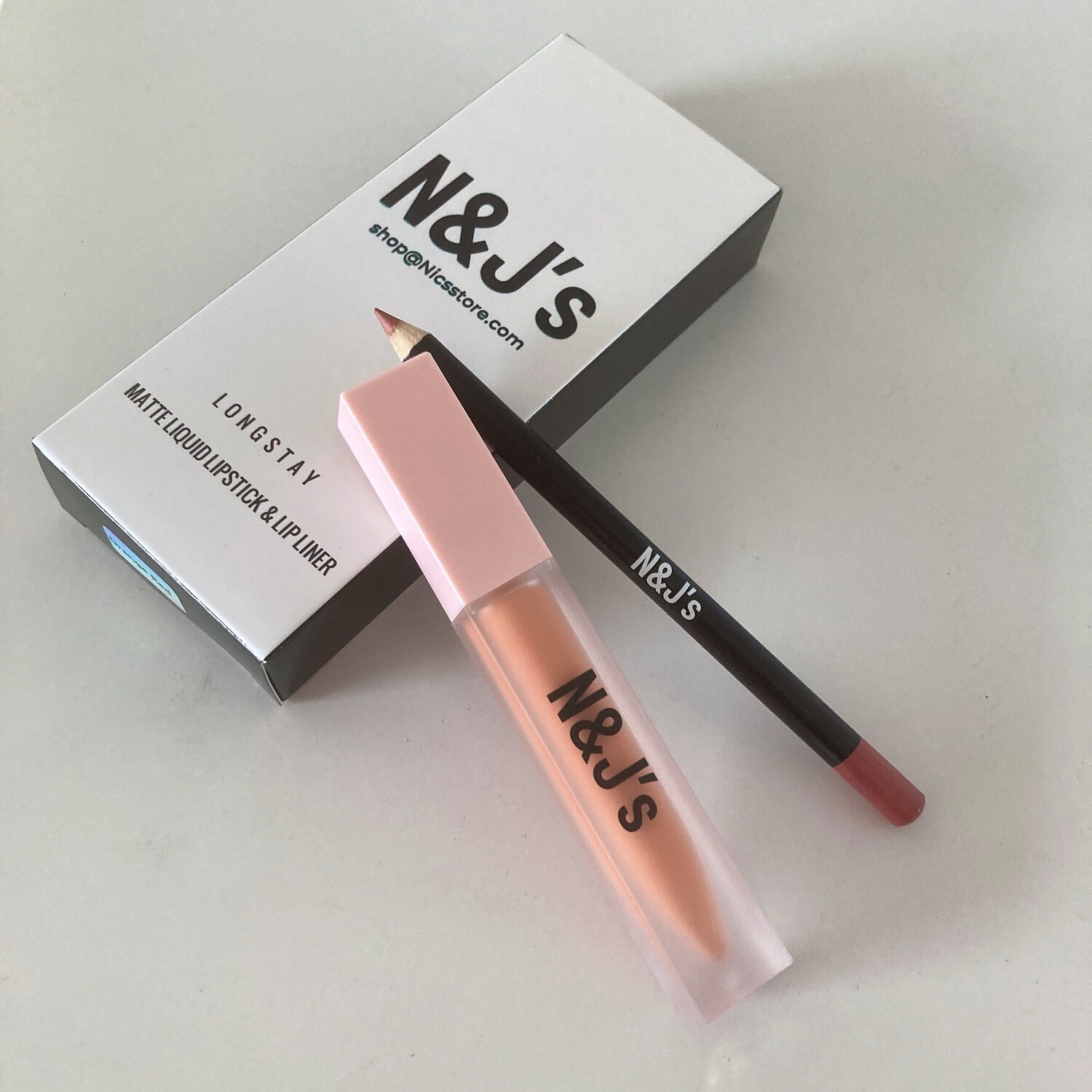 Get Two in one matching lipstick and lipliner