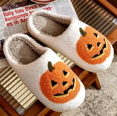 WhitePumpkin Slippers