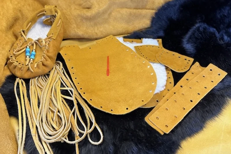 Simple Indigenous Moccasins Making