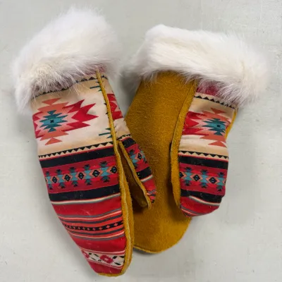 Indigenous Gauntlet Mitt Making Workshop Kit