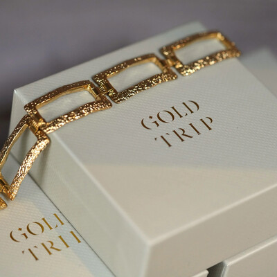 Gold Trip - Vintage Gold Textured Chunky Link Bracelet